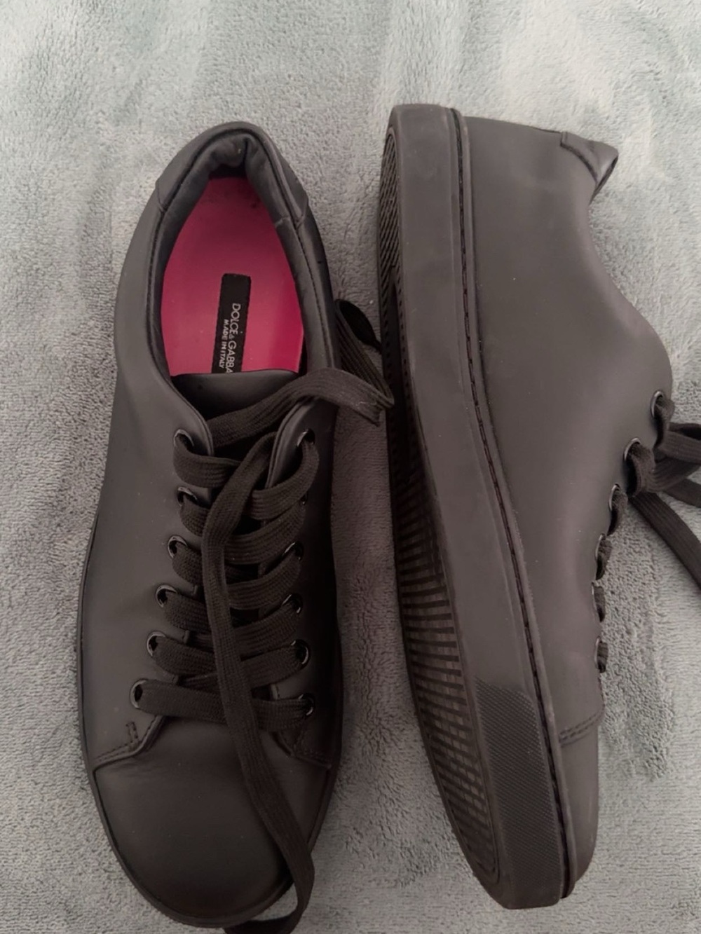 Dolce & Gabbana Black Sneakers with Pink Insole